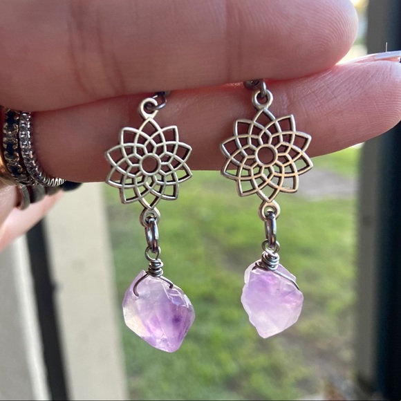 Flower of life amethyst cluster dangly earrings - Picture 3 of 10